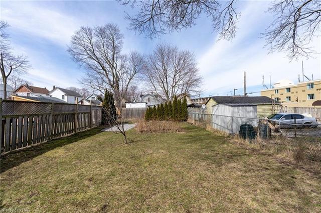 4249 Elgin Street, House detached with 2 bedrooms, 1 bathrooms and null parking in Niagara Falls ON | Image 24