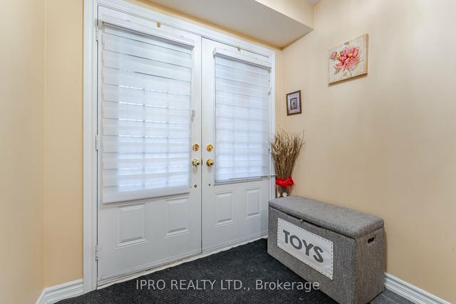 9 Hobart Gdns, House attached with 3 bedrooms, 5 bathrooms and 2 parking in Brampton ON | Image 36