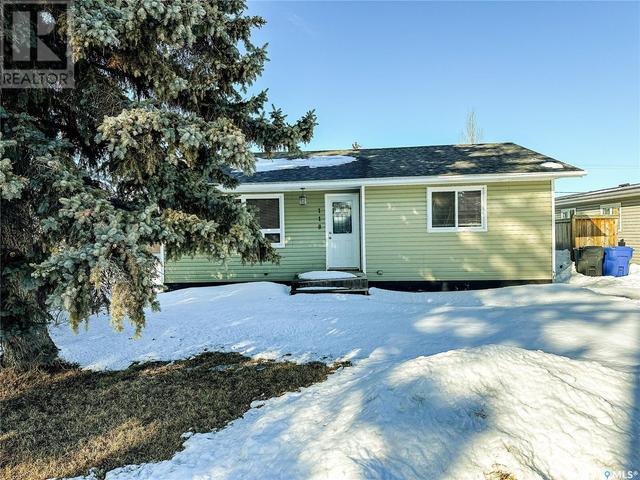 118 Allan Avenue, House detached with 2 bedrooms, 1 bathrooms and null parking in Churchbridge SK | Image 1