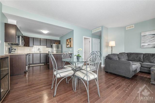 h - 366 Wood Acres Grove, Condo with 2 bedrooms, 1 bathrooms and 1 parking in Ottawa ON | Image 9