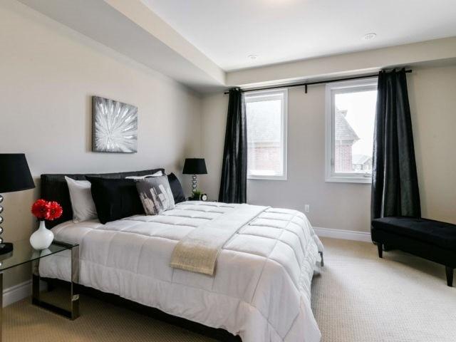 22 - 2172 Trafalgar Rd, House attached with 3 bedrooms, 3 bathrooms and 2 parking in Oakville ON | Image 13