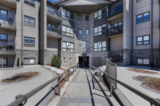 403 - 1 Jacksway Cres, Condo with 2 bedrooms, 2 bathrooms and 1 parking in London ON | Image 21