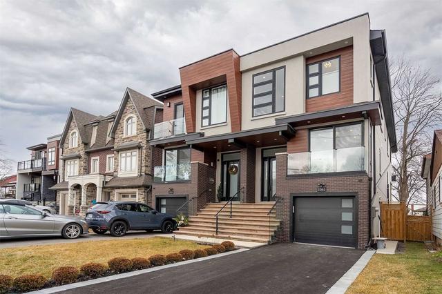 1061 Shaw Dr, House semidetached with 4 bedrooms, 5 bathrooms and 2 parking in Mississauga ON | Image 12