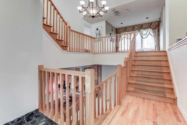 64 Dean Pl, House detached with 5 bedrooms, 5 bathrooms and 18 parking in Vaughan ON | Image 9