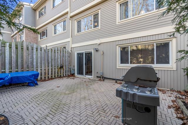 50 - 30 Green Valley Dr, Townhouse with 3 bedrooms, 3 bathrooms and 2 parking in Kitchener ON | Image 16