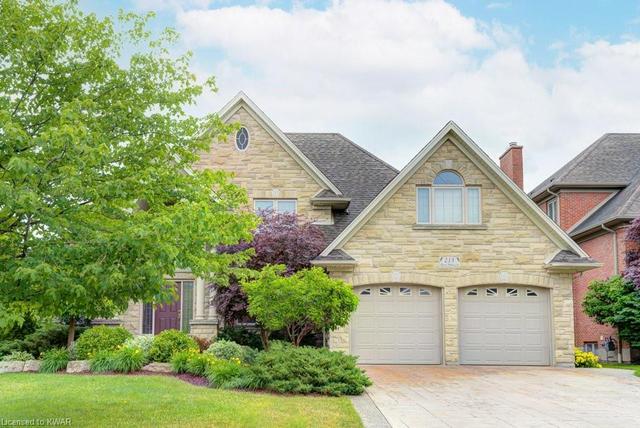 215 Black Maple Court, House detached with 5 bedrooms, 3 bathrooms and 6 parking in Kitchener ON | Image 1