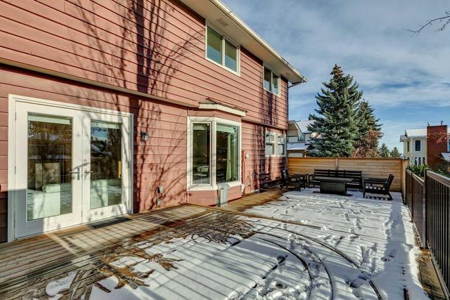 131 Strathbury Bay Sw, House detached with 4 bedrooms, 2 bathrooms and 4 parking in Calgary AB | Image 47