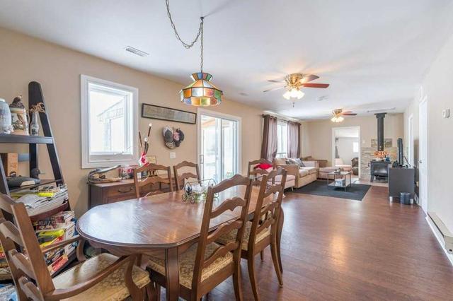 240 Charlore Park Dr, House detached with 2 bedrooms, 1 bathrooms and 13 parking in Kawartha Lakes ON | Image 14