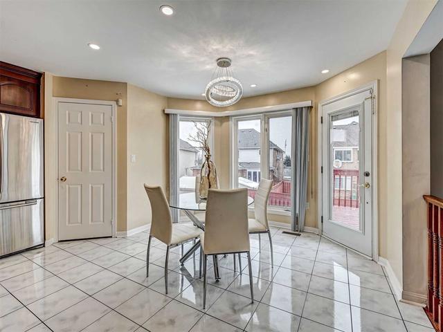 20 Himalaya St, House detached with 4 bedrooms, 6 bathrooms and 6 parking in Brampton ON | Image 6