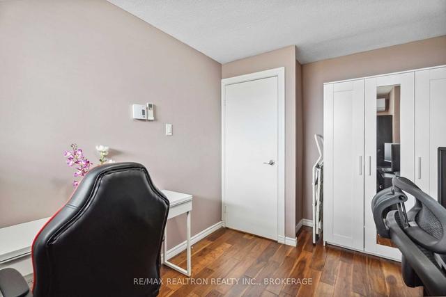 901 - 1 Royal Orchard Blvd, Condo with 3 bedrooms, 2 bathrooms and 1 parking in Markham ON | Image 16