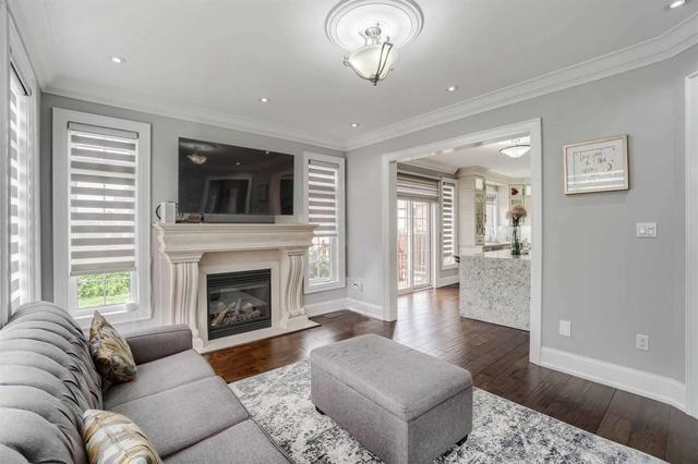 23 Skylar Circ, House detached with 4 bedrooms, 5 bathrooms and 4 parking in Brampton ON | Image 3