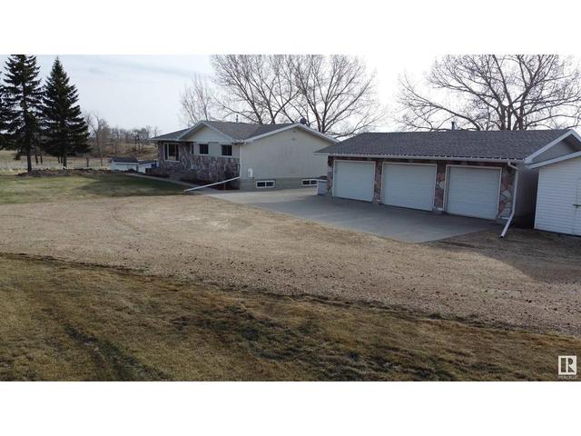 51046 Rge Rd 224, House detached with 4 bedrooms, 2 bathrooms and null parking in Strathcona County AB | Card Image