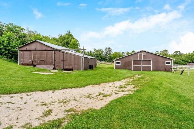 3110 Sideroad 30 Sdrd, House detached with 2 bedrooms, 1 bathrooms and 13 parking in Milton ON | Image 26