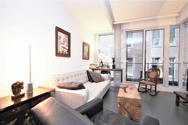 607 - 70 Temperance St, Condo with 1 bedrooms, 1 bathrooms and null parking in Toronto ON | Image 6