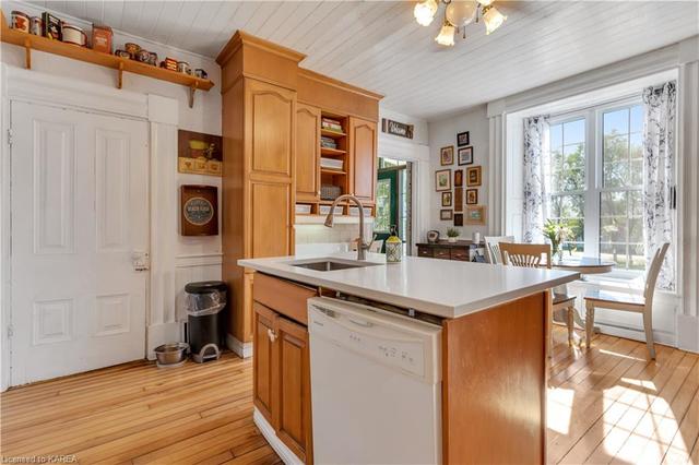 387 Moscow Road, House detached with 4 bedrooms, 2 bathrooms and 11 parking in Stone Mills ON | Image 10