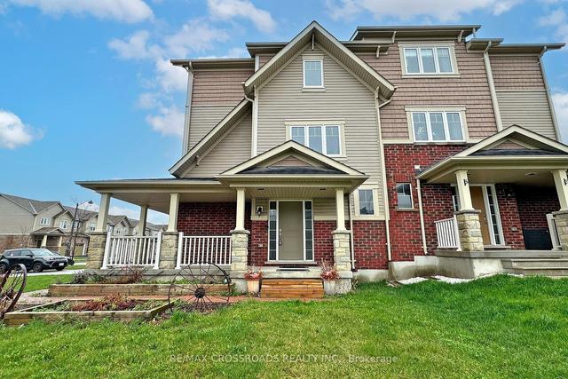 56 Artania St, House attached with 3 bedrooms, 2 bathrooms and 3 parking in Oshawa ON | Image 12