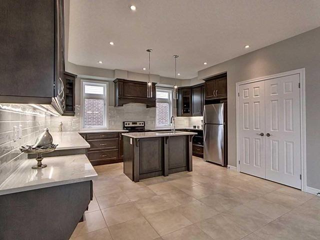 83 Norma Cres, House detached with 4 bedrooms, 4 bathrooms and 2 parking in Guelph ON | Image 12