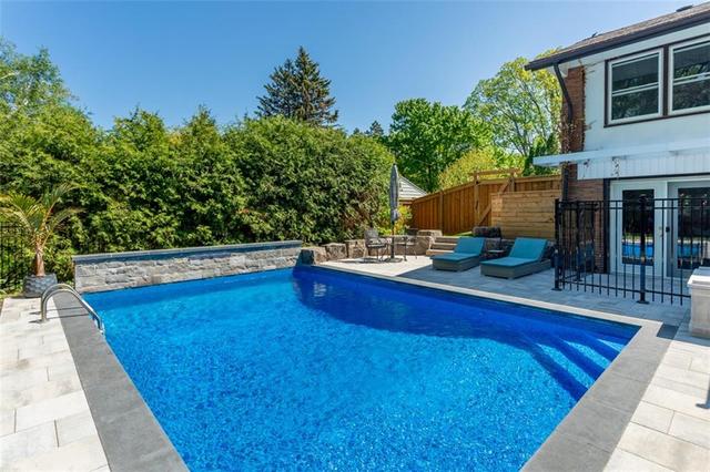 799 Cranston Court, House detached with 4 bedrooms, 2 bathrooms and 4 parking in Burlington ON | Image 37