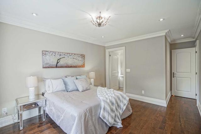 284 Dunforest Ave, House detached with 4 bedrooms, 6 bathrooms and 5 parking in Toronto ON | Image 18