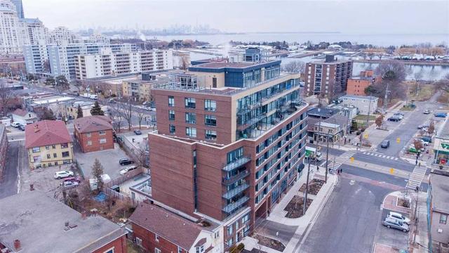 805 - 11 Superior Ave, Condo with 2 bedrooms, 2 bathrooms and 1 parking in Toronto ON | Image 16