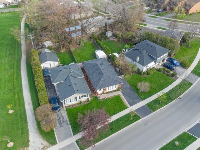 5310 Riverside Dr, House detached with 3 bedrooms, 1 bathrooms and 3 parking in Burlington ON | Image 34