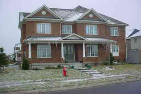 15 Steeplebush Ave, House detached with 2 bedrooms, 1 bathrooms and 2 parking in Brampton ON | Image 1