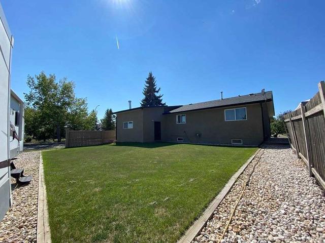1 Glenrose Cres, House detached with 2 bedrooms, 2 bathrooms and 6 parking in Stony Plain AB | Image 35