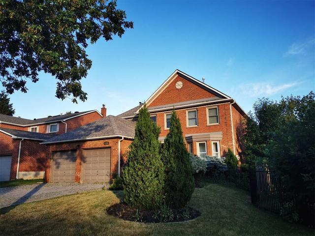 1190 Valleybrook Dr, House detached with 4 bedrooms, 3 bathrooms and 4 parking in Oakville ON | Card Image