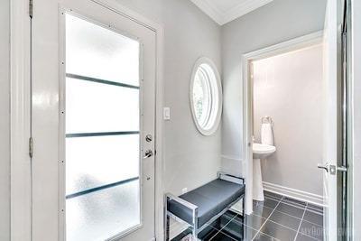 75 Pleasant Blvd, Townhouse with 2 bedrooms, 3 bathrooms and 2 parking in Toronto ON | Image 3