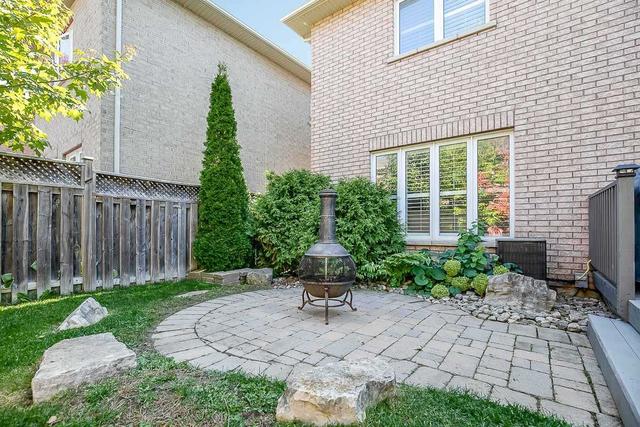 119 Woodbury Cres, House detached with 3 bedrooms, 4 bathrooms and 6 parking in Newmarket ON | Image 19