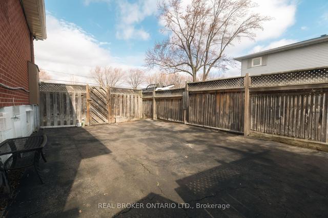 1306* Leighland Rd, House semidetached with 4 bedrooms, 4 bathrooms and 7 parking in Burlington ON | Image 31