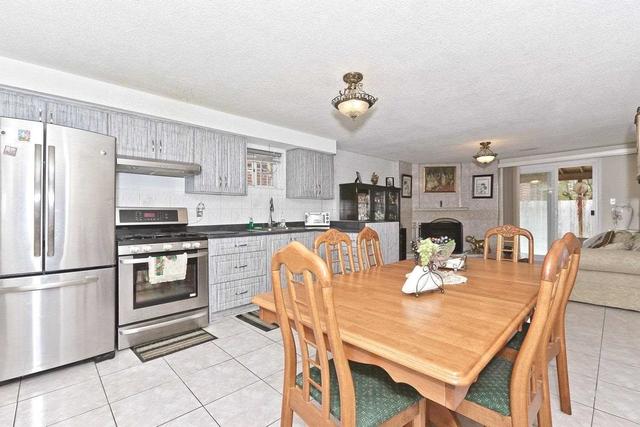 93 John Lindsay Crt, House semidetached with 3 bedrooms, 2 bathrooms and 5 parking in Toronto ON | Image 14