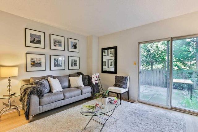 130 - 90 Edgewood Ave, Townhouse with 3 bedrooms, 2 bathrooms and 1 parking in Toronto ON | Image 7
