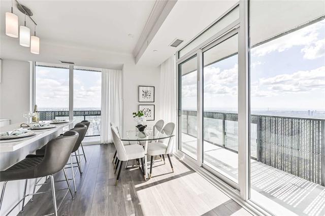 5708 - 8 Eglinton Ave E, Condo with 2 bedrooms, 2 bathrooms and 1 parking in Toronto ON | Image 3