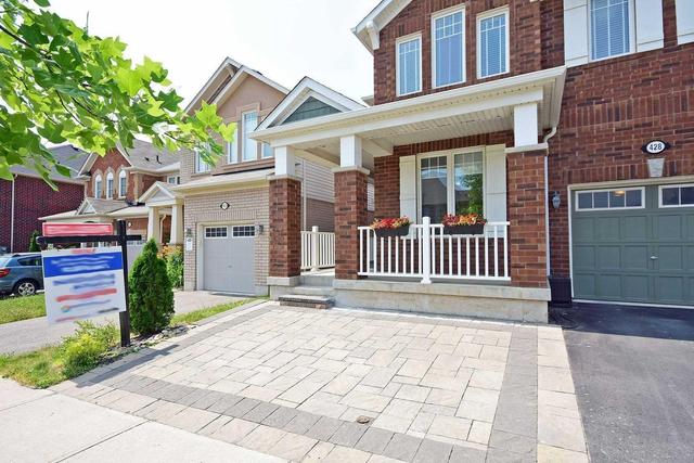 428 Tyrone Cres, House detached with 4 bedrooms, 4 bathrooms and 2 parking in Milton ON | Image 2