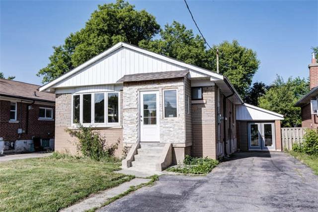 765 Markham Rd, House detached with 3 bedrooms, 4 bathrooms and 6 parking in Toronto ON | Image 1