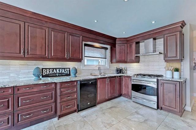 8 Broadbridge Dr, House detached with 4 bedrooms, 4 bathrooms and 6 parking in Toronto ON | Image 5