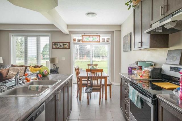 188 Links Cres, House attached with 3 bedrooms, 3 bathrooms and 3 parking in Woodstock ON | Image 11