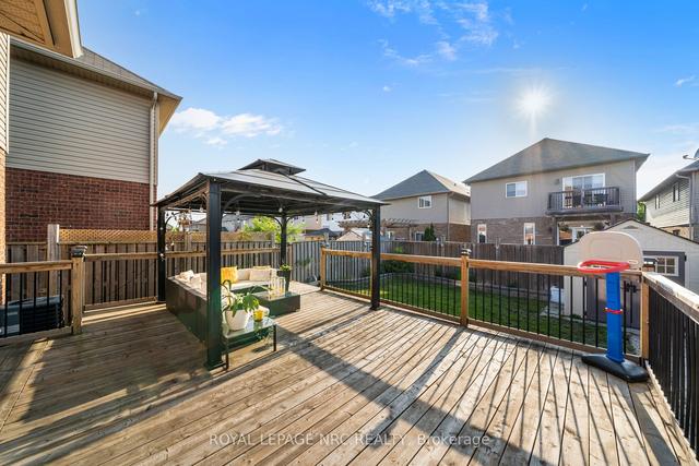24 Pelech Cres, House detached with 3 bedrooms, 4 bathrooms and 4 parking in Hamilton ON | Image 22
