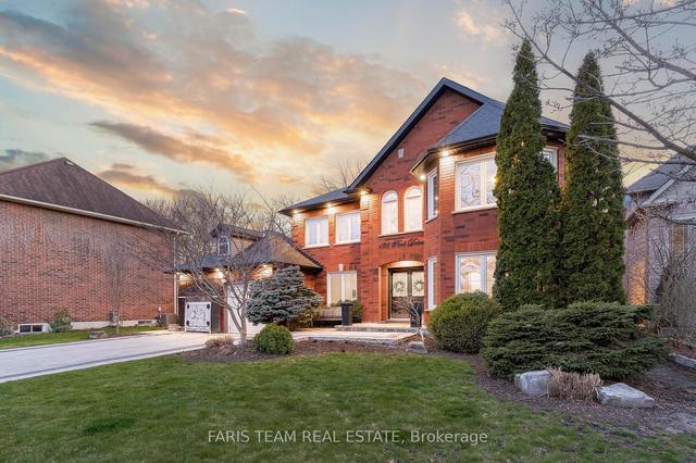 136 Park Dr, House detached with 4 bedrooms, 4 bathrooms and 6 parking in Whitchurch Stouffville ON | Image 1