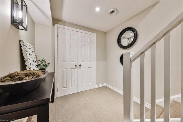 1066 Chateau Court, House detached with 3 bedrooms, 2 bathrooms and 3 parking in Mississauga ON | Image 27