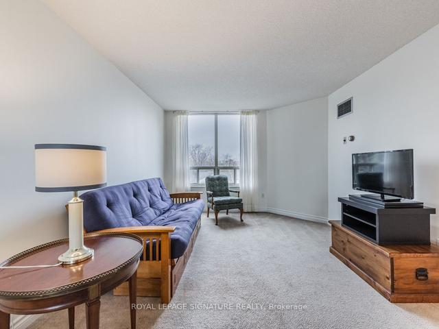402 - 1210 Don Mills Rd, Condo with 2 bedrooms, 2 bathrooms and 1 parking in Toronto ON | Image 10