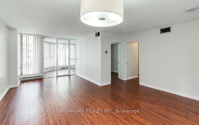 703 - 55 Centre Ave, Condo with 2 bedrooms, 2 bathrooms and 1 parking in Toronto ON | Image 13
