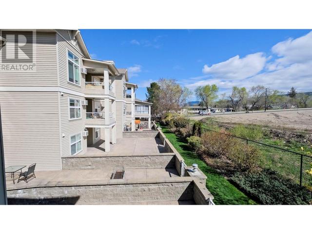 210 - 515 Houghton Road, Condo with 2 bedrooms, 2 bathrooms and null parking in Kelowna BC | Image 15