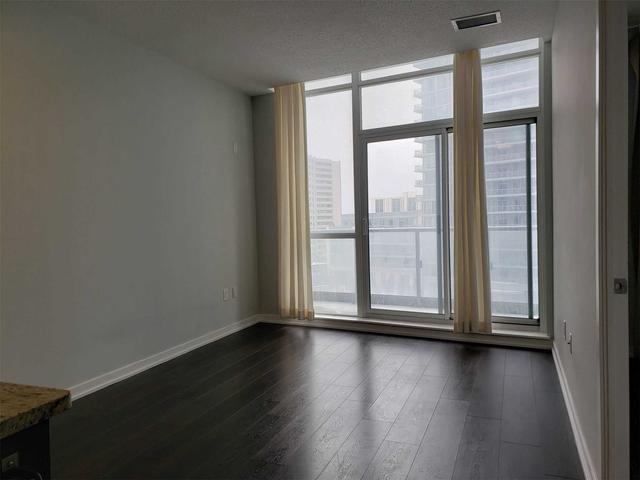 505 - 70 Forest Manor Rd, Condo with 1 bedrooms, 1 bathrooms and 1 parking in Toronto ON | Image 4