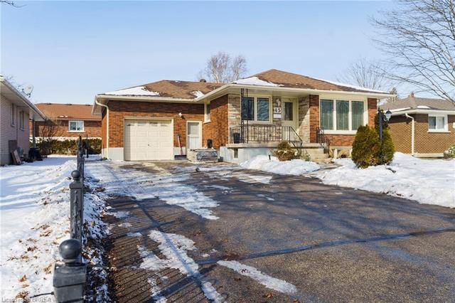 45 Buckingham Street, House detached with 2 bedrooms, 1 bathrooms and 6 parking in Brantford ON | Image 1