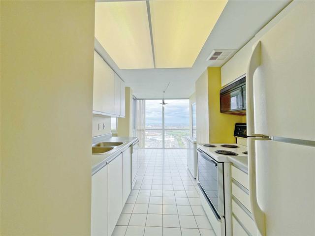 1808 - 350 Webb Dr, Condo with 1 bedrooms, 1 bathrooms and 1 parking in Mississauga ON | Image 2