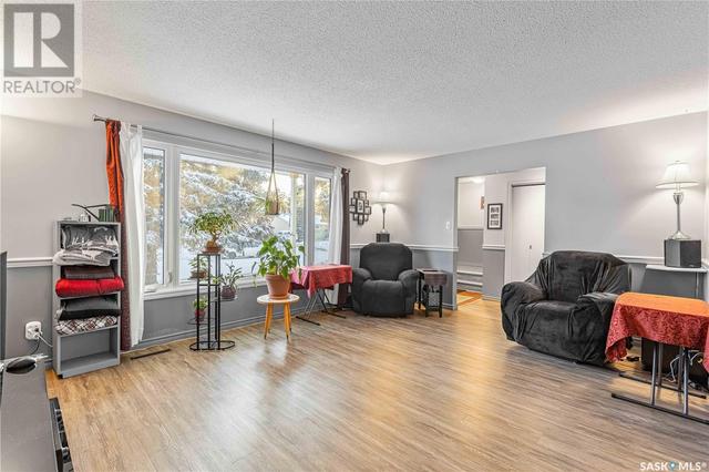 13 Kootenay Drive, House detached with 4 bedrooms, 2 bathrooms and null parking in Saskatoon SK | Image 5