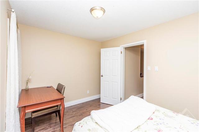 233 Mart Circle, House attached with 2 bedrooms, 2 bathrooms and 1 parking in Ottawa ON | Image 21
