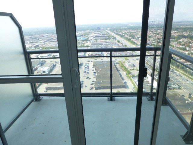 3106 - 3975 Grand Park Dr, Condo with 1 bedrooms, 1 bathrooms and 1 parking in Mississauga ON | Image 2